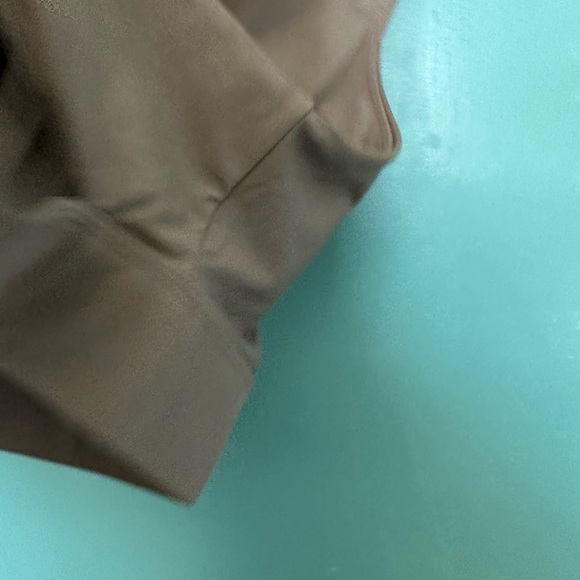 NWT FABLETICS NO BOUNCE SPORTS BRA. SIZE LARGE. - Picture 4 of 7